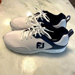 FootJoy Men's  Dryjoy Spikeless Golf Shoe Size 8.5
